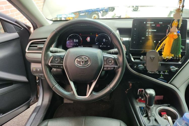 Used Toyota Camry 2021 2.5G Luxury Edition Steering Wheel
