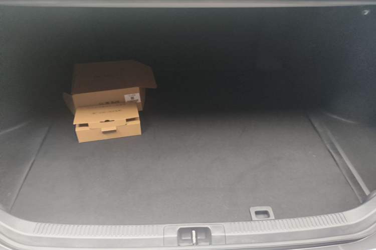 Used Toyota Camry 2021 Dual-Motor 2.5HG Luxury Edition Trunk
