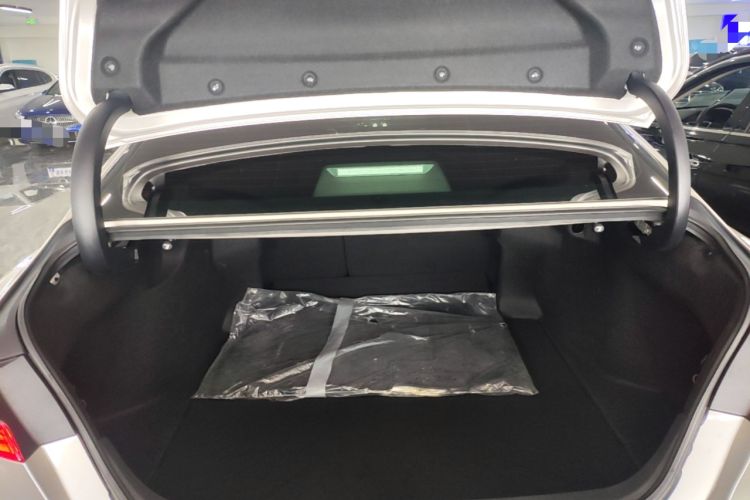 Used Toyota Camry 2021 2.5G Luxury Edition Trunk
