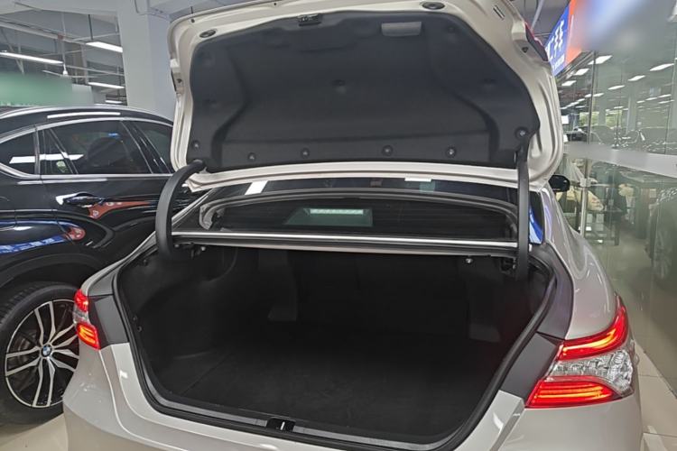 Used Toyota Camry 2021 2.0G Luxury Edition Trunk