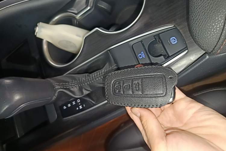 Used Toyota Camry 2021 2.0G Luxury Edition Vehicle Key