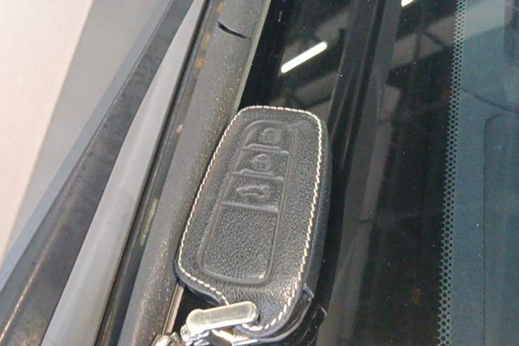 Used Toyota Camry 2021 2.0G Luxury Edition Vehicle Key