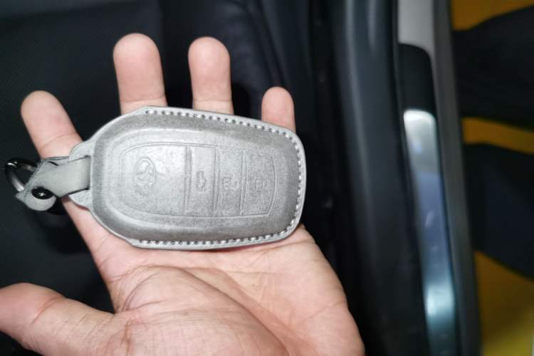 Used Toyota Camry 2021 2.5G Luxury Edition Vehicle Key
