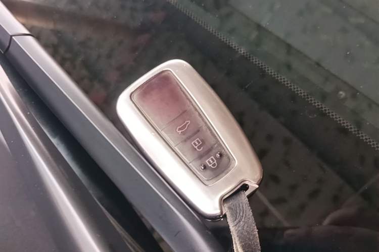 Used Toyota Camry 2021 Dual-Motor 2.5HG Luxury Edition Vehicle Key