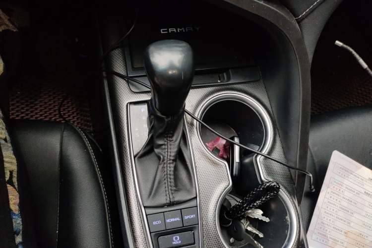 Used Toyota Camry 2021 2.5S Fēngshàng Edition Gear Lever