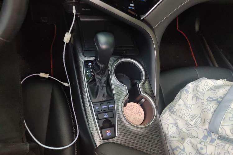 Used Toyota Camry 2021 2.5S Fēngshàng Edition Gear Lever