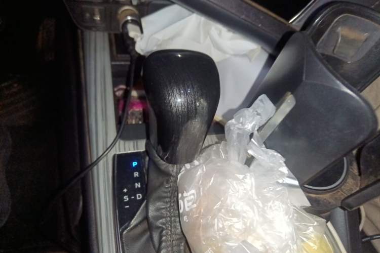 Used Toyota Camry 2021 Dual-Motor 2.5HG Luxury Edition Gear Lever