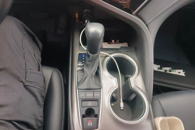 Used Toyota Camry 2021 2.0S FENGSHANG Edition Gear Lever