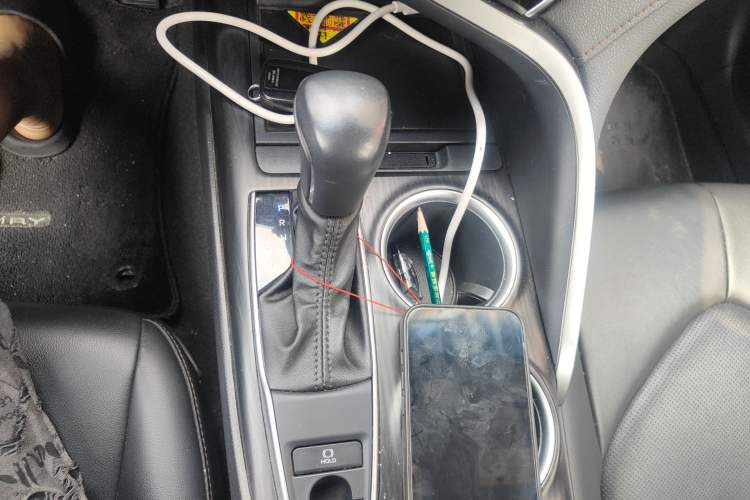 Used Toyota Camry 2021 2.0G Luxury Edition Gear Lever