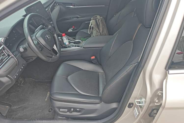 Used Toyota Camry 2021 2.5G Luxury Edition Left Front Seat