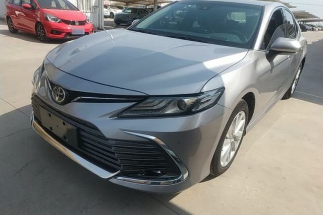 Ojetý Toyota Camry 2021 2.0G Luxury Edition
