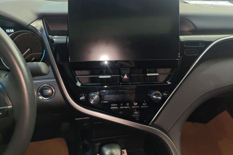 Used Toyota Camry 2021 2.0G Luxury Edition Audio And AC Panel