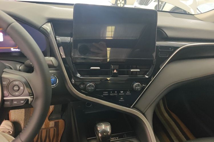 Used Toyota Camry 2021 Dual-Motor 2.5HG Luxury Edition Audio And AC Panel