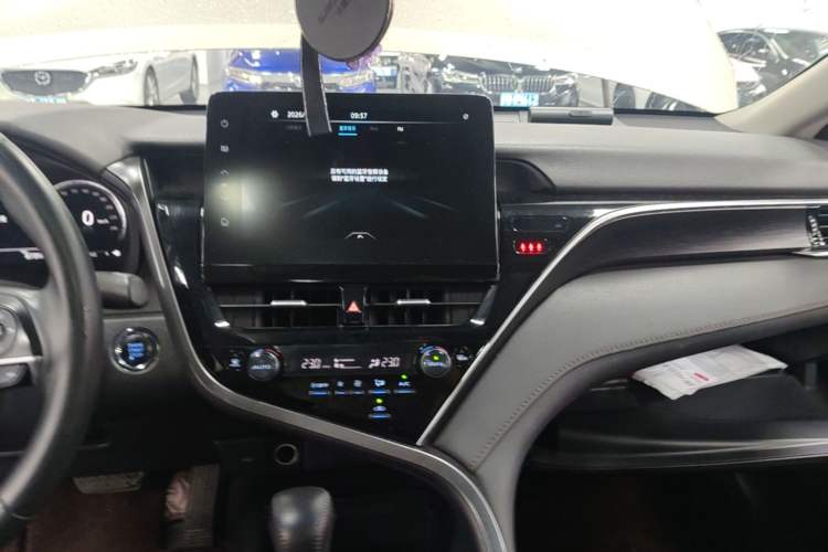 Used Toyota Camry 2021 2.5G Luxury Edition Audio And AC Panel