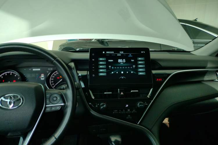 Used Toyota Camry 2021 2.0G Luxury Edition Audio And AC Panel