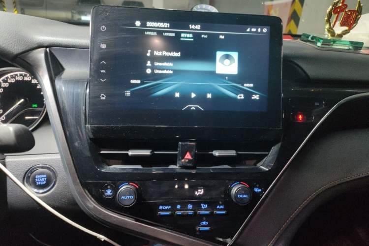 Used Toyota Camry 2021 2.0G Luxury Edition Audio And AC Panel