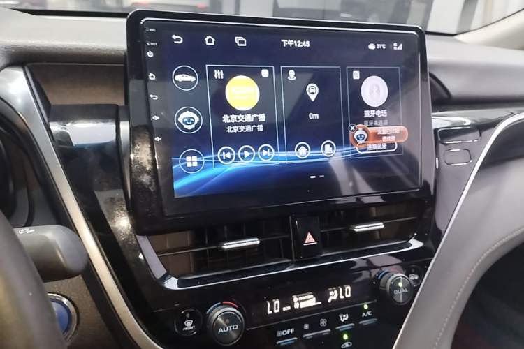 Used Toyota Camry 2021 Dual-Motor 2.5HG Luxury Edition Audio And AC Panel