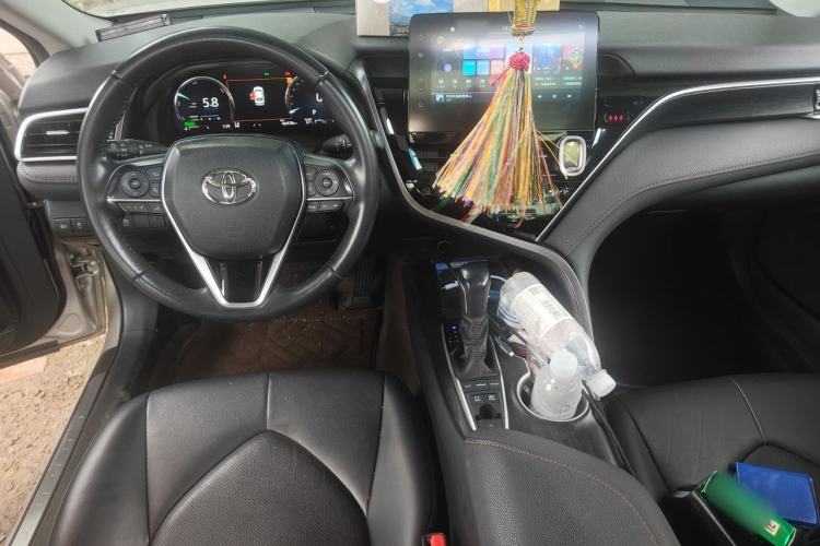 Used Toyota Camry 2021 Dual-Motor 2.5HG Luxury Edition Center Console