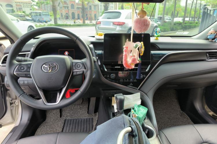Used Toyota Camry 2021 Dual-Motor 2.5HG Luxury Edition Center Console