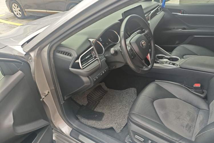 Used Toyota Camry 2021 2.0S FENGSHANG Edition Driver Seat