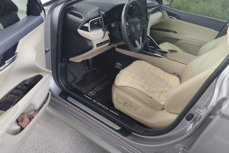 Used Toyota Camry 2021 2.5G Luxury Edition Driver Seat