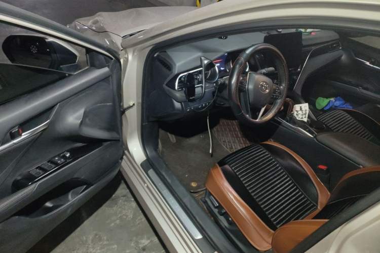 Used Toyota Camry 2021 2.0G Luxury Edition Driver Seat