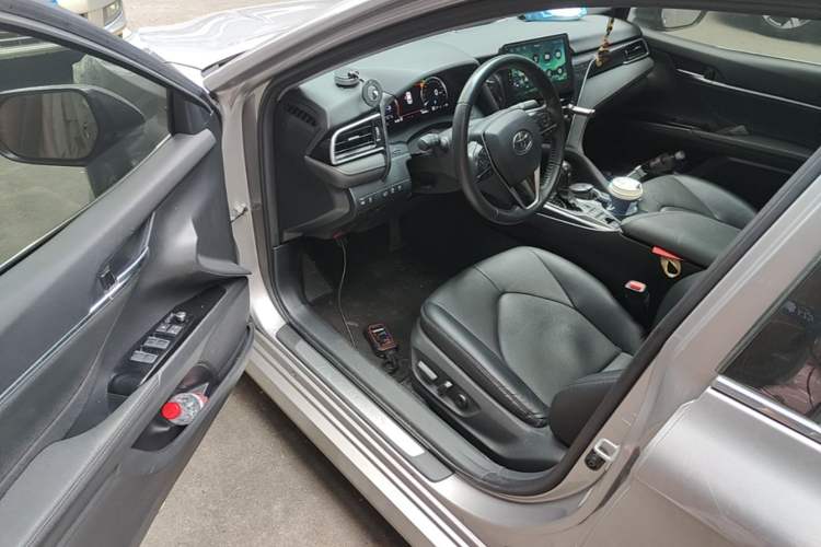 Used Toyota Camry 2021 2.5G Luxury Edition Driver Seat