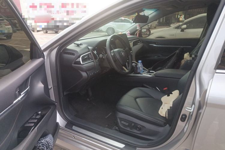 Used Toyota Camry 2021 2.0G Luxury Edition Driver Seat