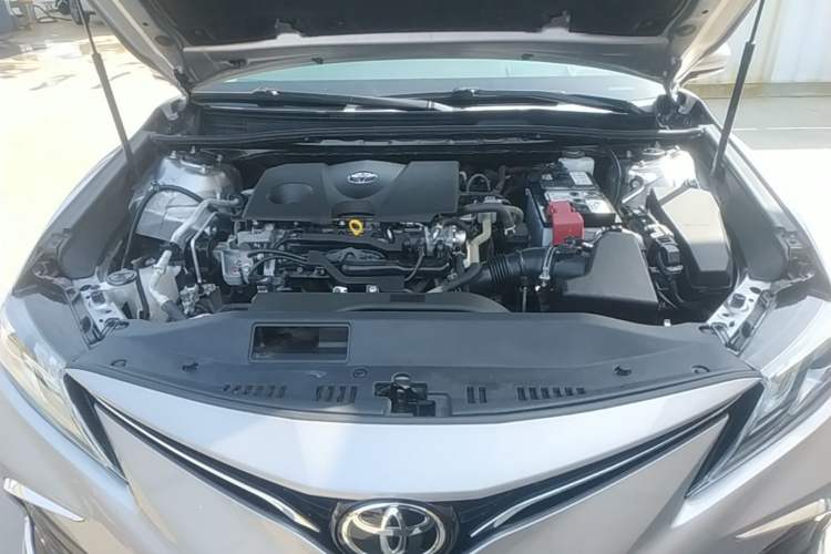 Used Toyota Camry 2021 2.0G Luxury Edition Engine Bay