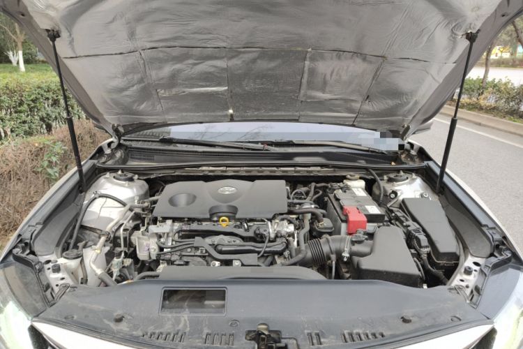 Used Toyota Camry 2021 2.0G Luxury Edition Engine Bay