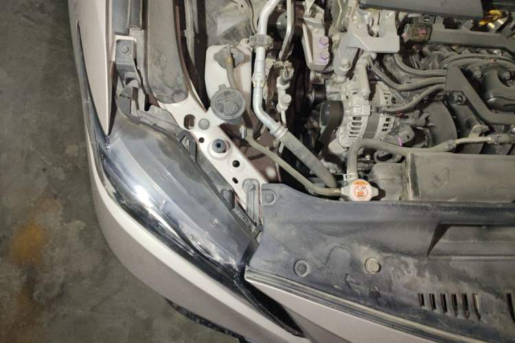 Used Toyota Camry 2021 2.0G Luxury Edition Engine Bay Right