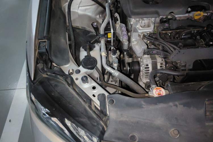 Used Toyota Camry 2021 2.5G Luxury Edition Engine Bay Right