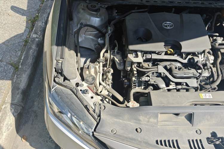 Used Toyota Camry 2021 2.0G Luxury Edition Engine Bay Right
