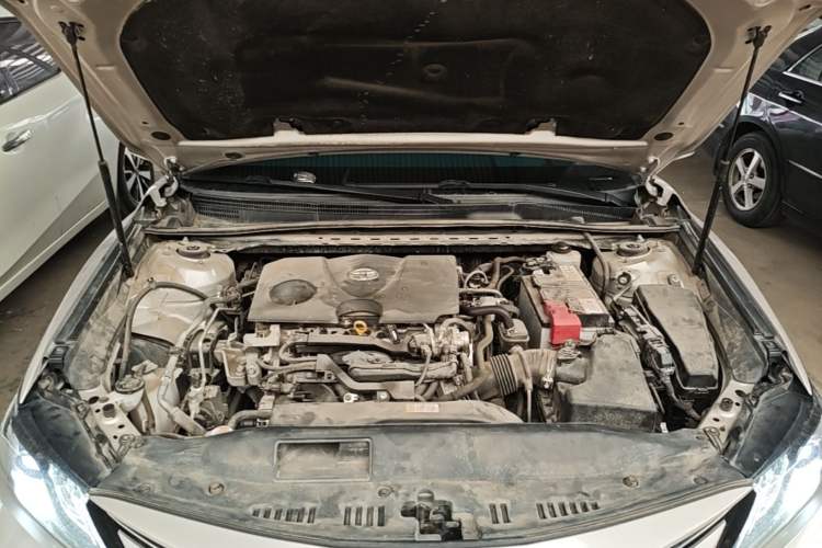 Used Toyota Camry 2021 2.0G Luxury Edition Engine Bay