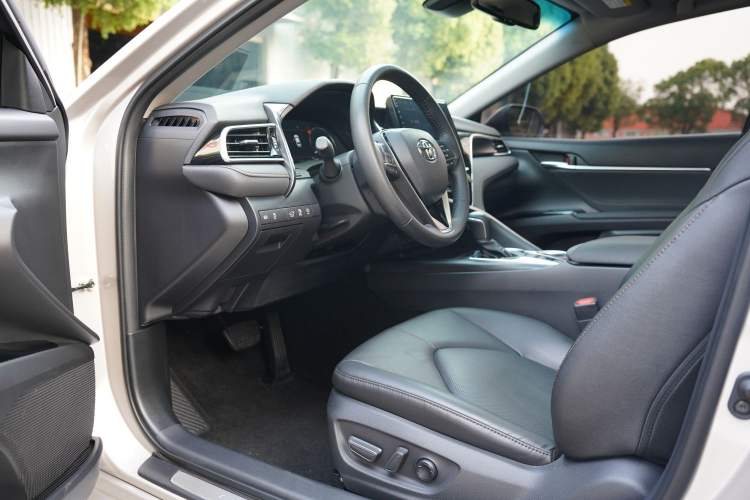 Used Toyota Camry 2021 2.5G Luxury Edition Exterior 13