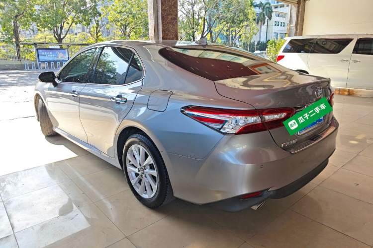 Used Toyota Camry 2021 2.0G Luxury Edition Exterior 3