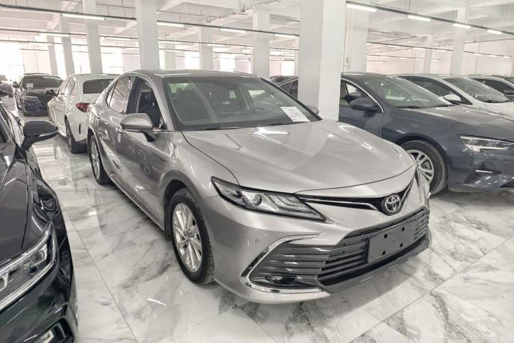 Used Toyota Camry 2021 2.0G Luxury Edition Exterior 3