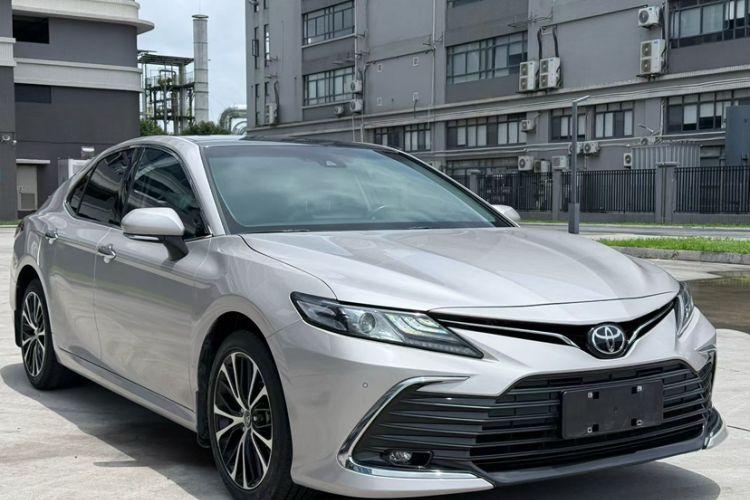 Used Toyota Camry 2021 2.5G Luxury Edition Exterior 3