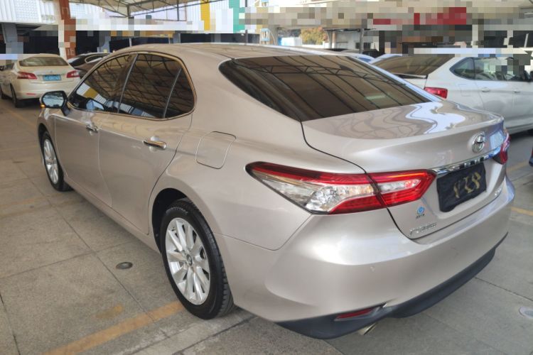 Used Toyota Camry 2021 2.0G Luxury Edition Exterior 3