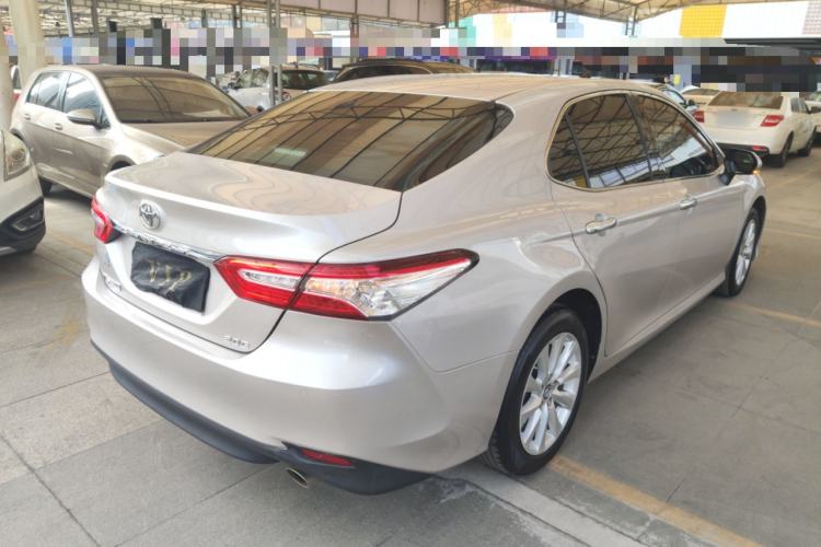Used Toyota Camry 2021 2.0G Luxury Edition Exterior 5