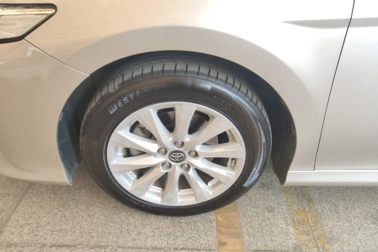 Used Toyota Camry 2021 2.0G Luxury Edition Exterior 7