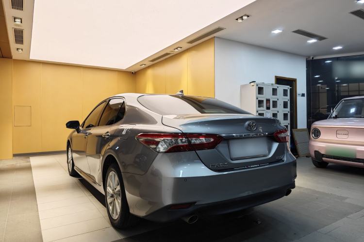Used Toyota Camry 2021 2.0G Luxury Edition Exterior 8