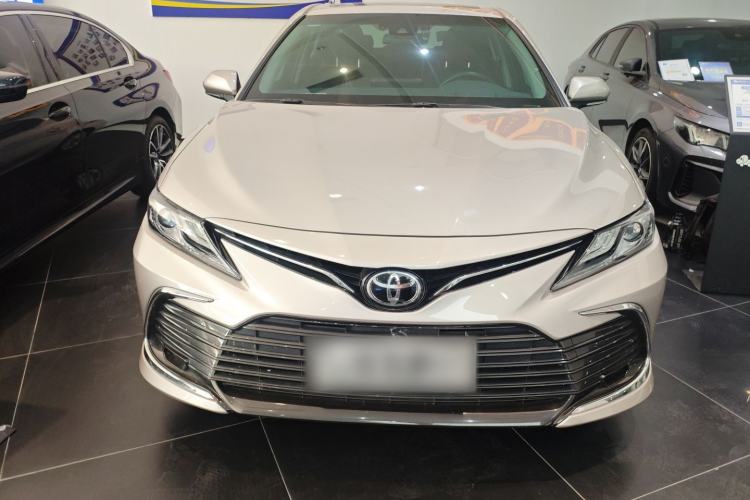 Used Toyota Camry 2021 2.0G Luxury Edition Front
