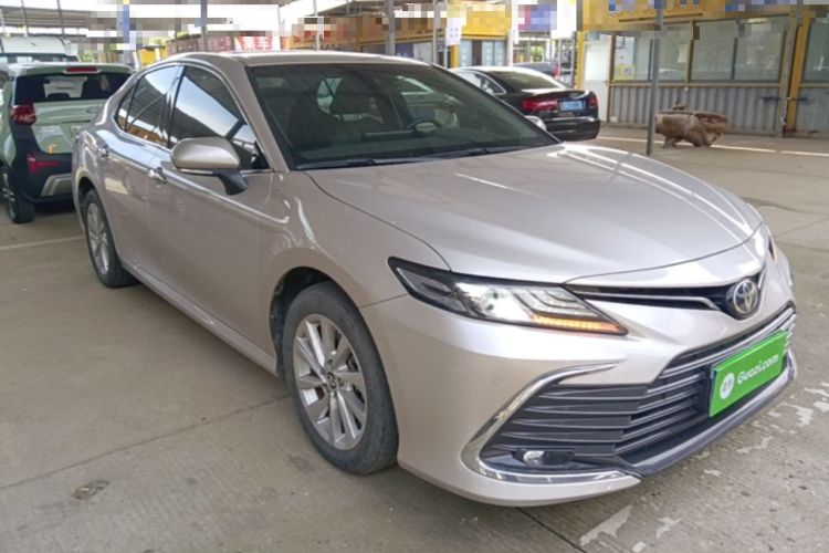 Used Toyota Camry 2021 2.0G Luxury Edition Front Right 45 Deg