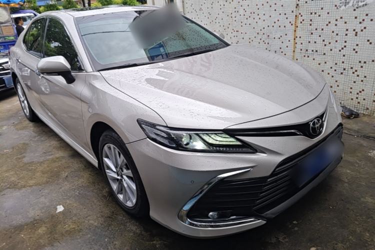 Used Toyota Camry 2021 2.0G Luxury Edition Front Right 45 Deg