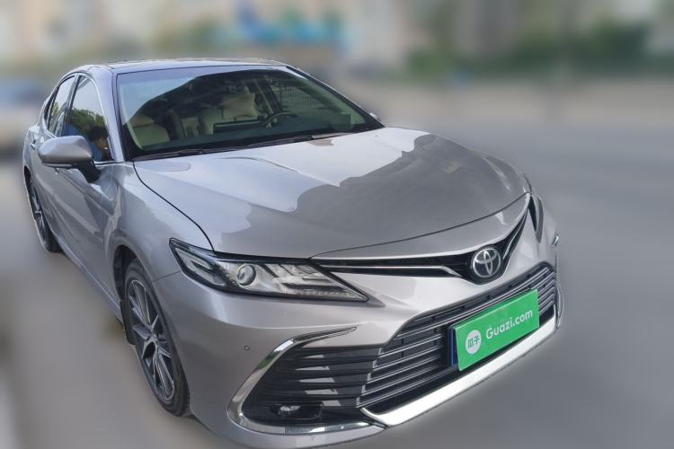 Used Toyota Camry 2021 2.5G Luxury Edition Front Right 45 Deg