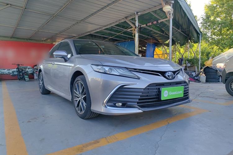 Used Toyota Camry 2021 2.5G Luxury Edition Front Right 45 Deg