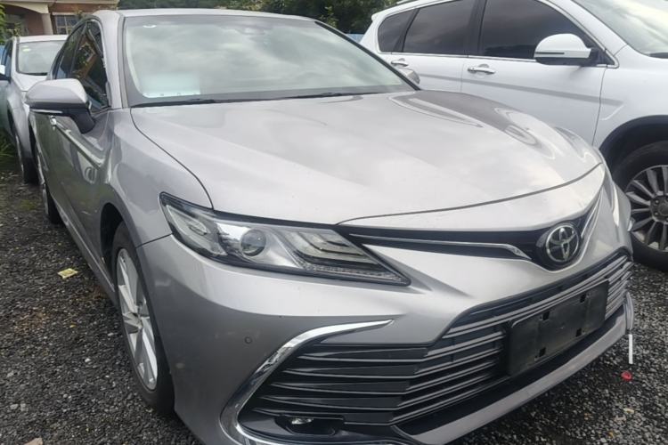 Used Toyota Camry 2021 2.0G Luxury Edition Front Right 45 Deg