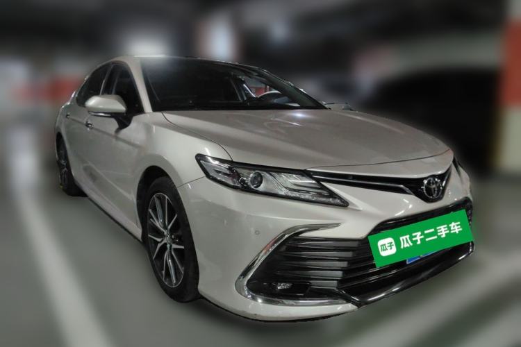 Used Toyota Camry 2021 2.5G Luxury Edition Front Right 45 Deg