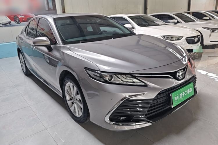 Used Toyota Camry 2021 2.0G Luxury Edition Front Right 45 Deg
